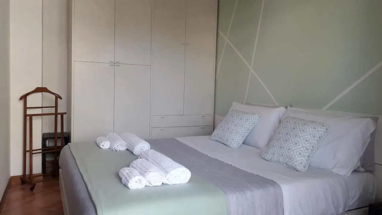 Apartment Alloggio Turistico A Giardino Di Roma