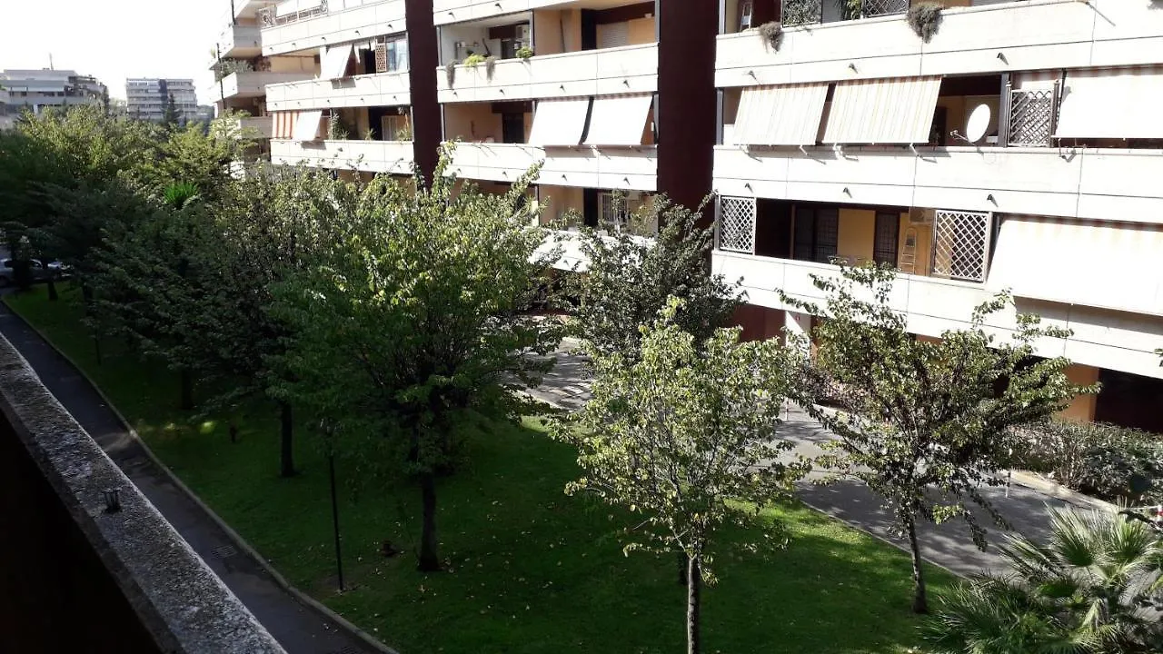 Alloggio Turistico A Giardino Di Roma Apartment Rome